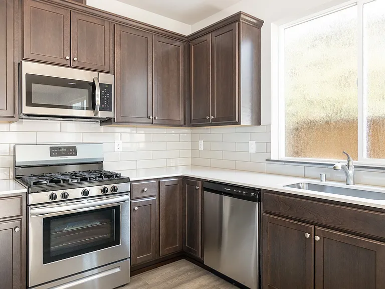 1500-1510 S Puget Dr — Photo 6