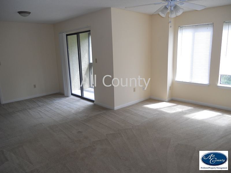 2nd image of 3555 Sable Palm Ln Unit P