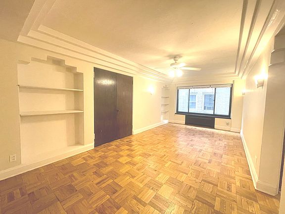 4th image of 2121 E Capitol Dr APT 207