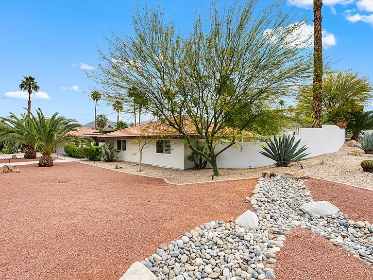 73011 Somera Rd — Photo 28