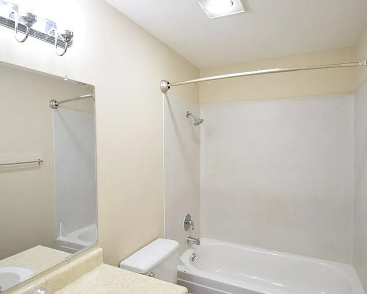 1926 SW Hume Ct — Photo 10