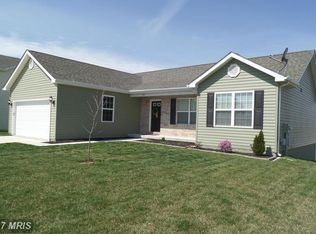 83 Lahaye Dr, Martinsburg, WV 25405