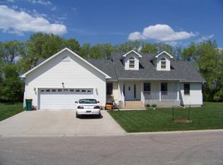 316 Marcourt Dr, Hatton, ND 58240