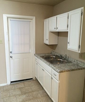 2nd image of 515 Morningview Dr