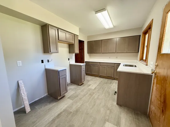 1405 2nd St, Brookings, SD 57006