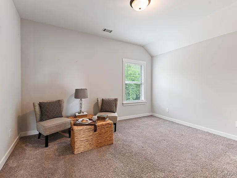 731 Hedgefield Way — Photo 30