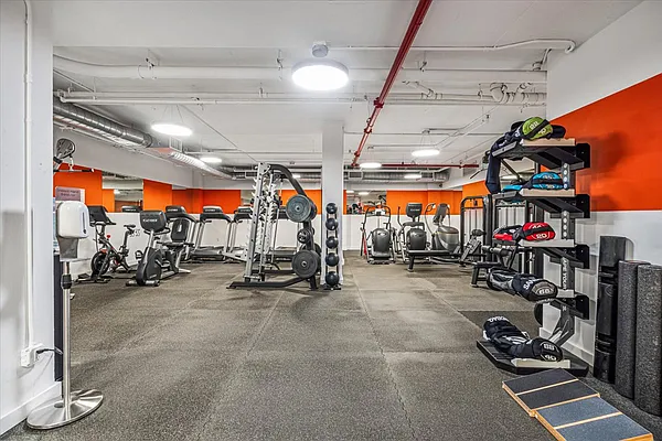 Rented by Fact Real Estate LLC | media 15