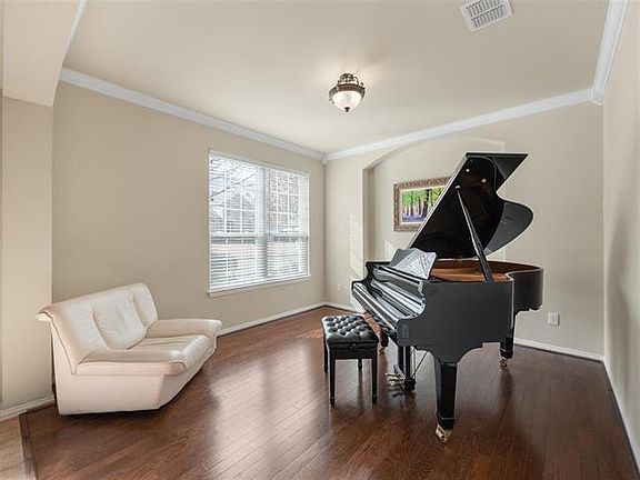 2nd image of 2512 Cantura Dr
