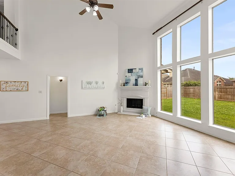 3814 Hunters Gate Ct — Photo 8