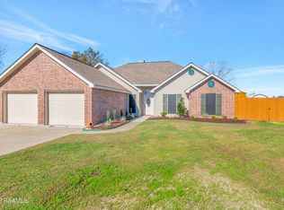 606 Almonaster Rd, Youngsville, LA 70592