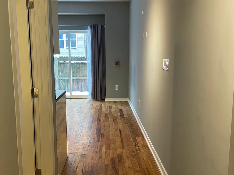 533 Budd St #D1 — Photo 10