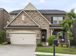 1043 Fenner Ln, Gallatin, TN 37066