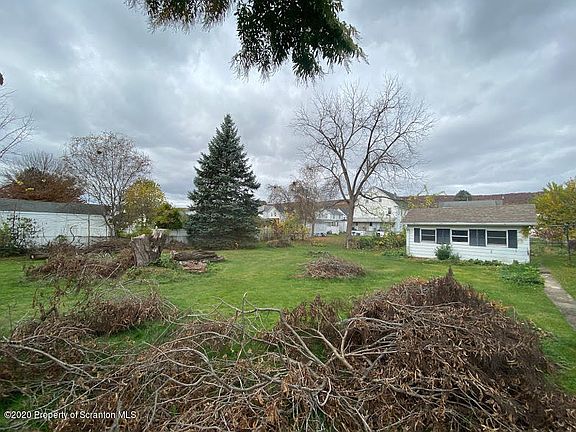 2nd image of 330 Simpson St