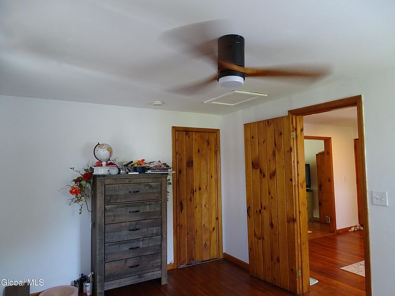 3rd image of 17 Neptune Street