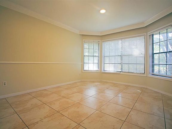 2nd image of 2011 Braesmeadow Ln