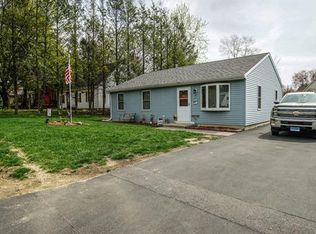 81 Sunburst Rd, Naugatuck, CT 06770