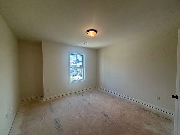 3rd image of 2028 Halton Oaks Dr