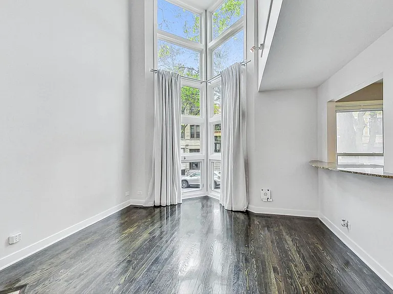 1449 W Lexington St #A — Photo 7