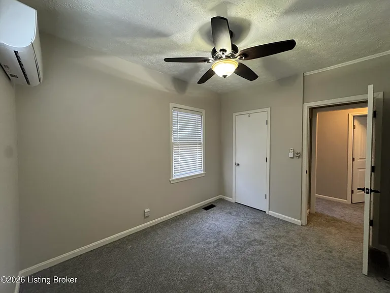 236 Kennedy Ave — Photo 17