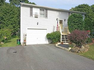 30 E Greenwich Ave, West Warwick, RI 02893