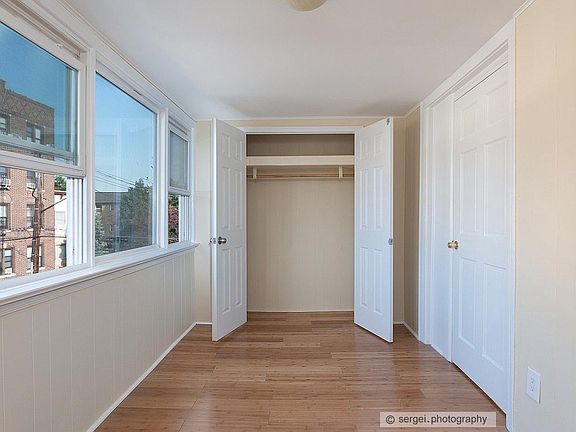 4th image of 10138 97th St