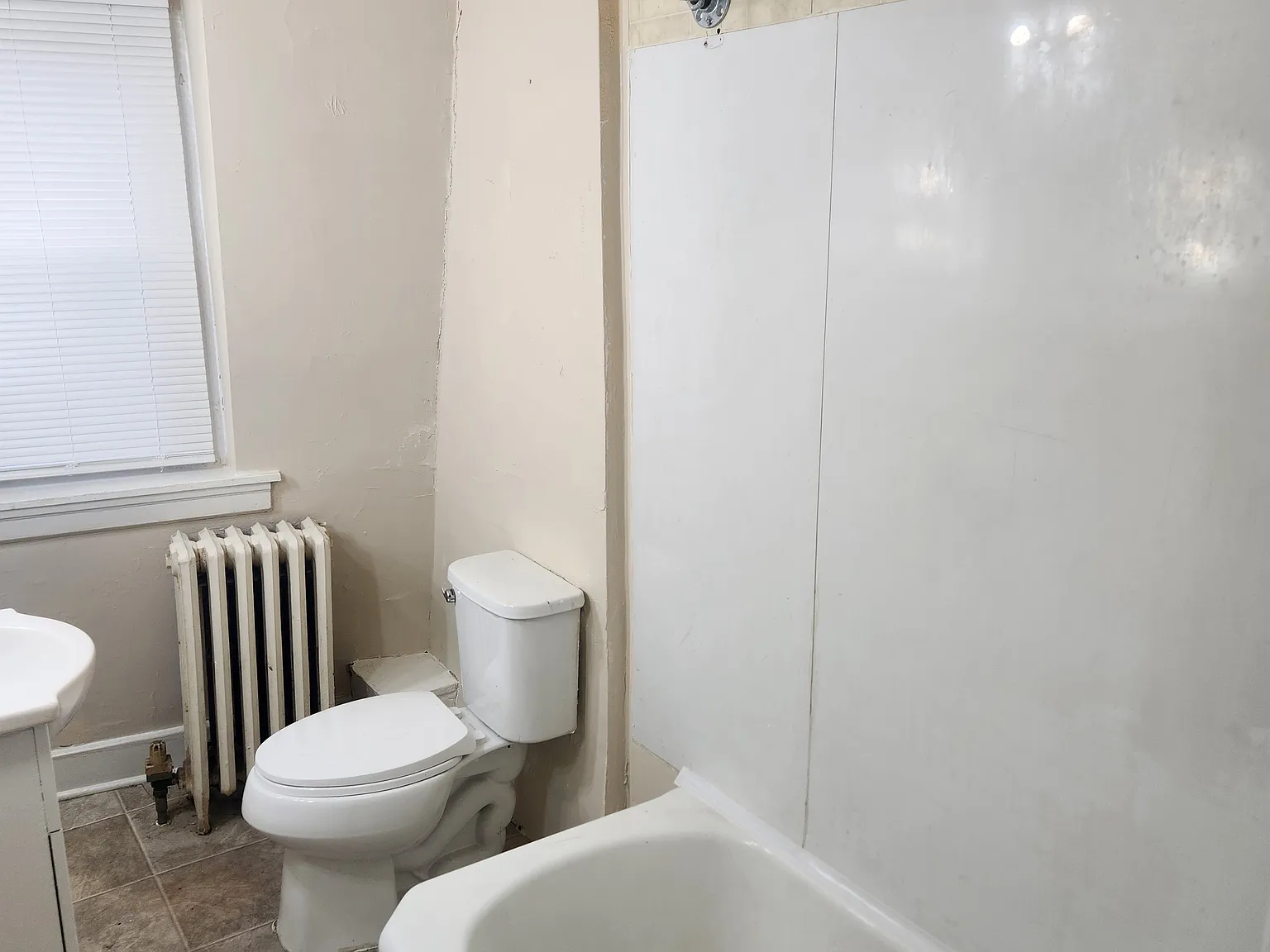 2 bed, $1,325 — Photo 2