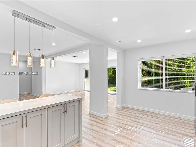 5406 S Le Jeune Rd — Photo 19