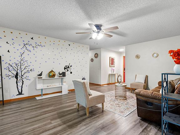5th image of 46 Dominar Way