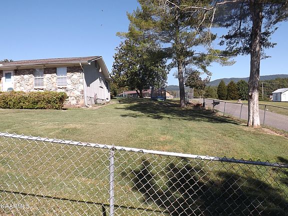 3rd image of 107 Christian St