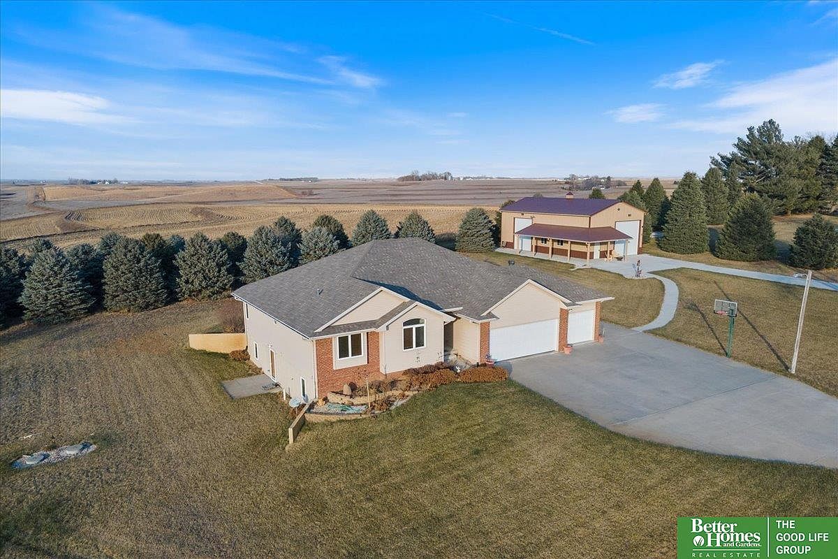 24508 Mahogany Rd, Underwood, IA 51576 Zillow