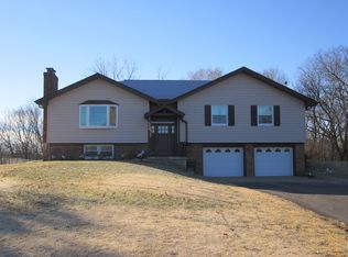 16035 Cantrell Rd, Bonner Springs, KS 66012