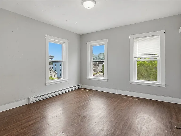 31 Aetna St #3 — Photo 14