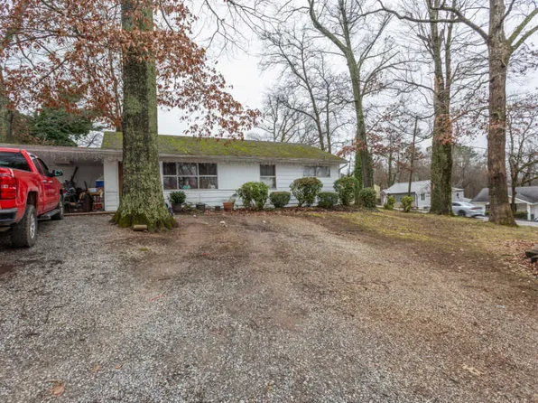4712 Winterset Dr, Knoxville, TN 37912