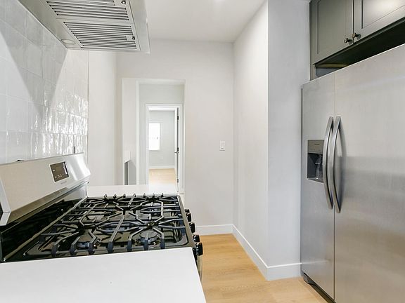 3rd image of 4545 W 2nd St #4545