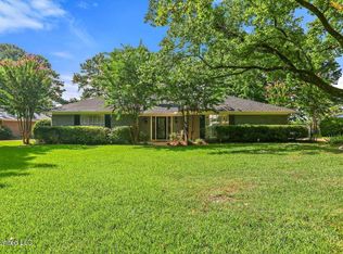 20 Stonegate Dr, Brandon, MS 39042