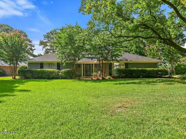 20 Stonegate Dr, Brandon, MS 39042