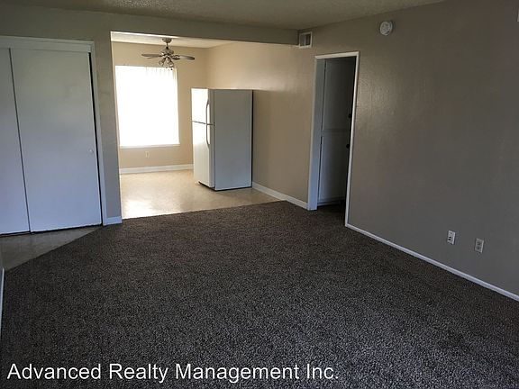 5th image of 1001 W Columbus St APT 102