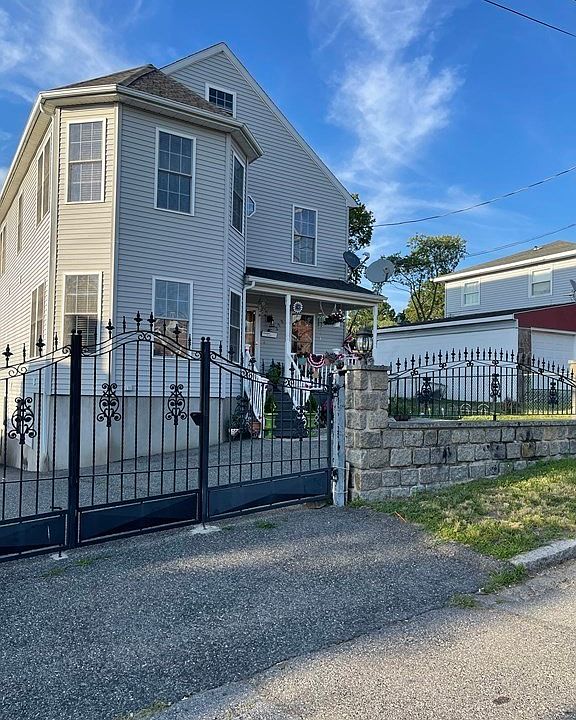 278 Charles St, Fall River, MA 02724 Zillow