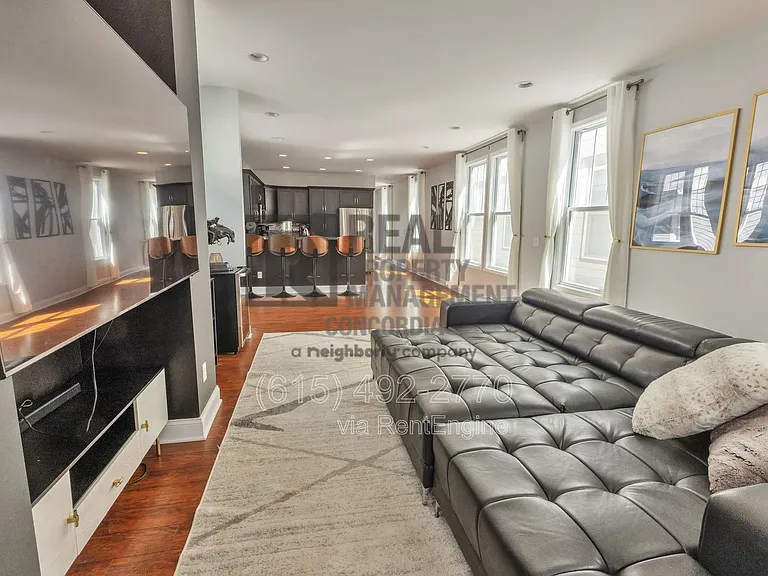 1003C Spain Ave — Photo 3