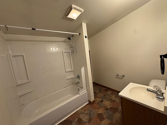 4th image of 127 Bowery St #127