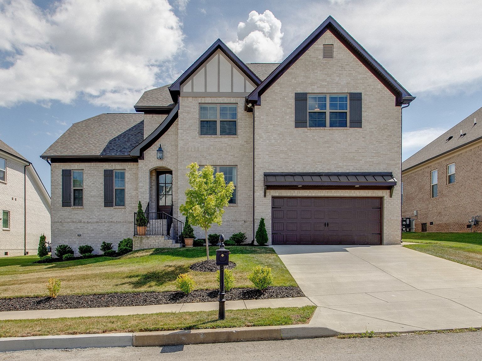 2727 Paddock Park Dr, Thompsons Station, TN 37179 | Zillow