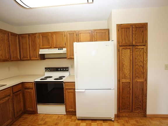 5th image of 7465 Patti Dr