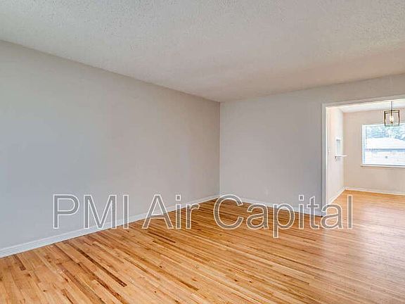 3rd image of 6429 E Cottonwood Ln