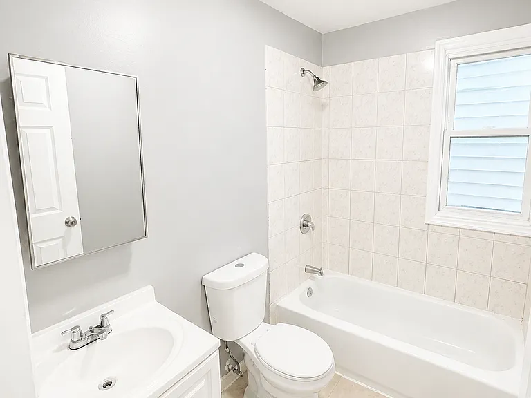 51 N 14th St #3 — Photo 3
