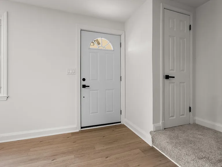 1302 Woodbourne Ave — Photo 17