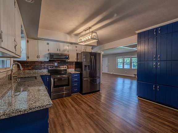 4th image of 3839 Rush Branch Rd