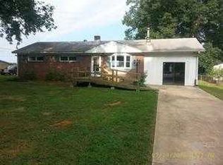 2256 Venus Rd, Kernersville, NC 27284