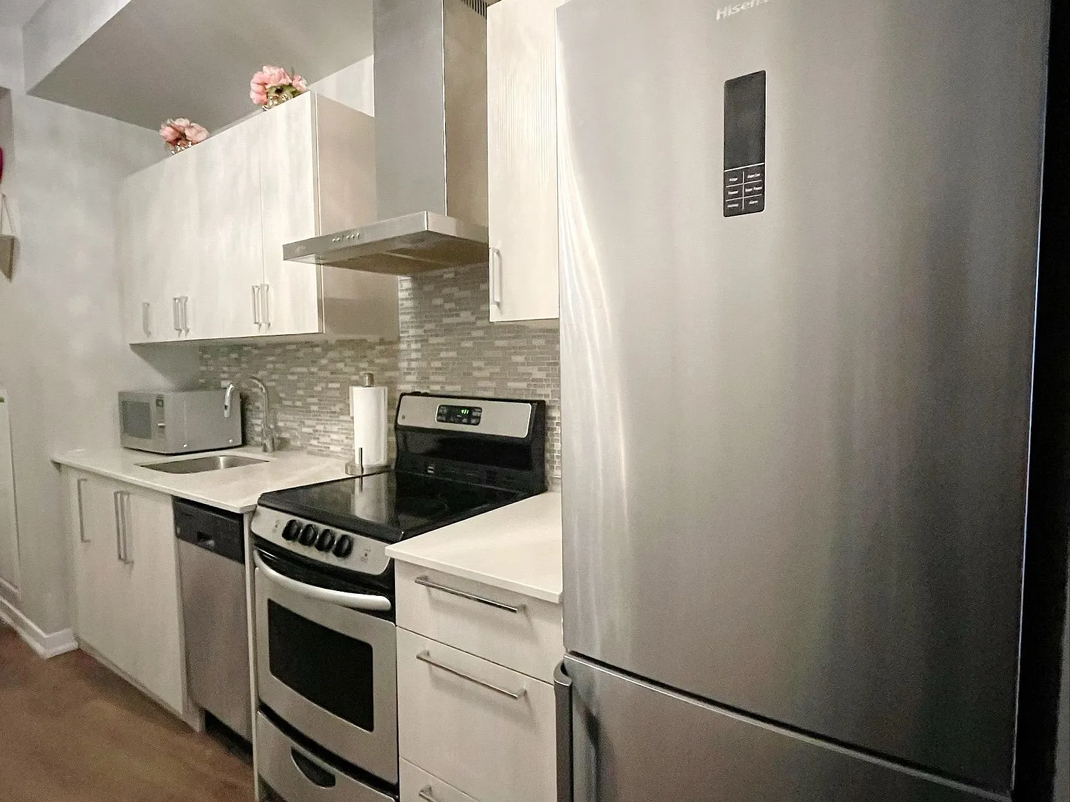 2 bed, $2,675 — Photo 2