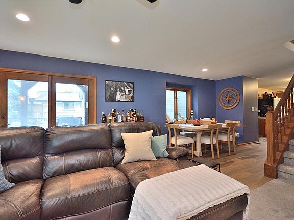 3rd image of 6709 Spruce LANE