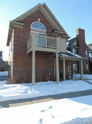 3rd image of 28411 Carlton Way Dr #1